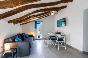 Azul - A self-catering apartment with shared pool & hot tub in Oria, Oria